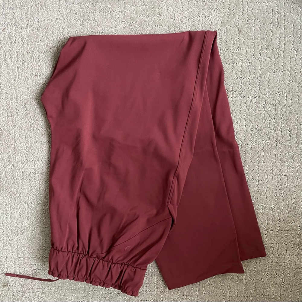 Lululemon Keep Moving Pant 7/8 High-Rise in Savannah